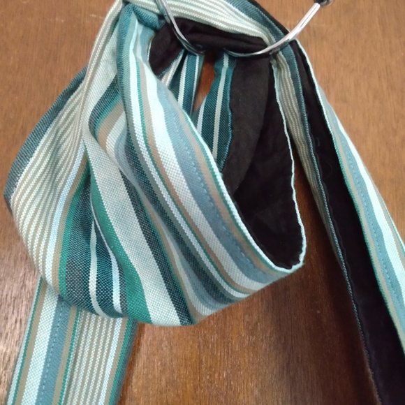 Shanzu Teal and Pumpkin Colored Crossbody Bag - Picture 4 of 8